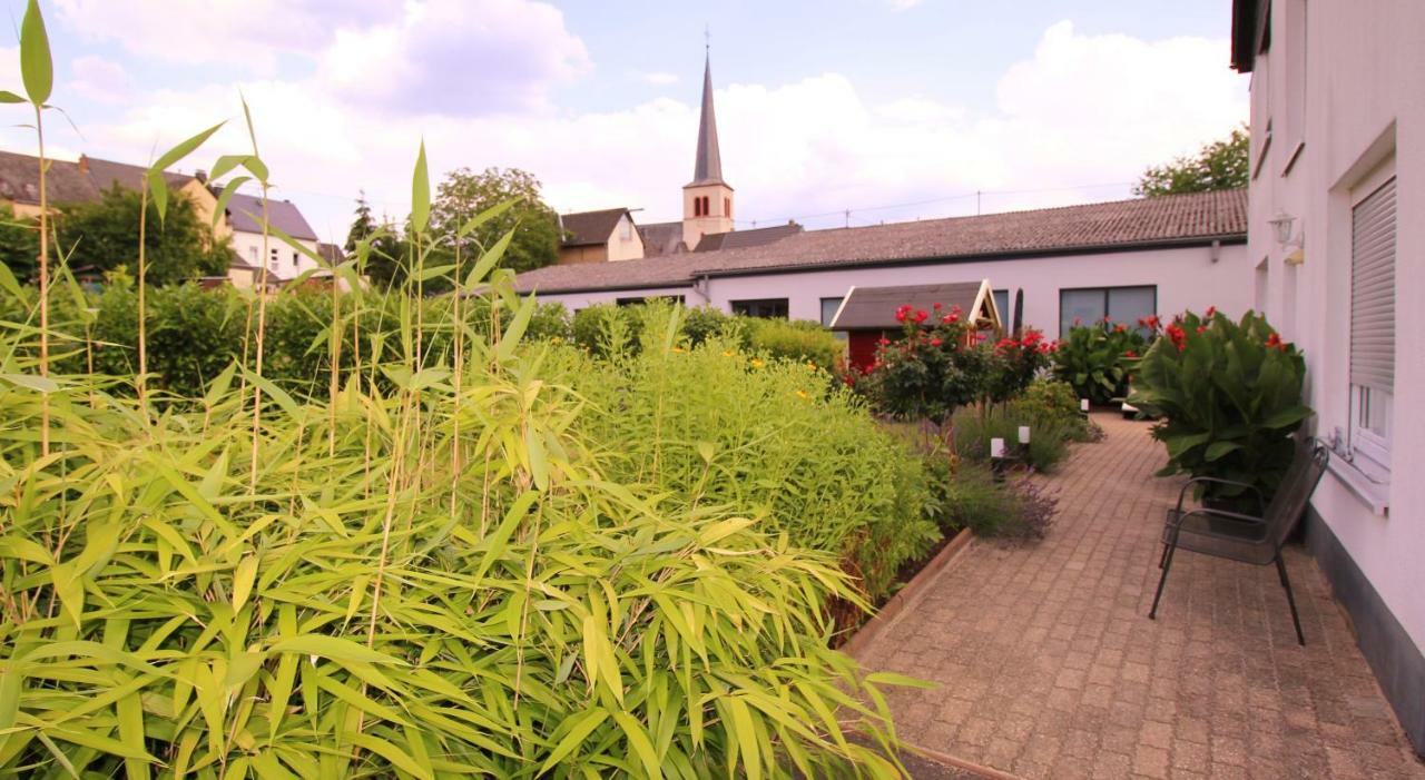 Apartamento Gaestehaus Koen Zeltingen-Rachtig Exterior foto